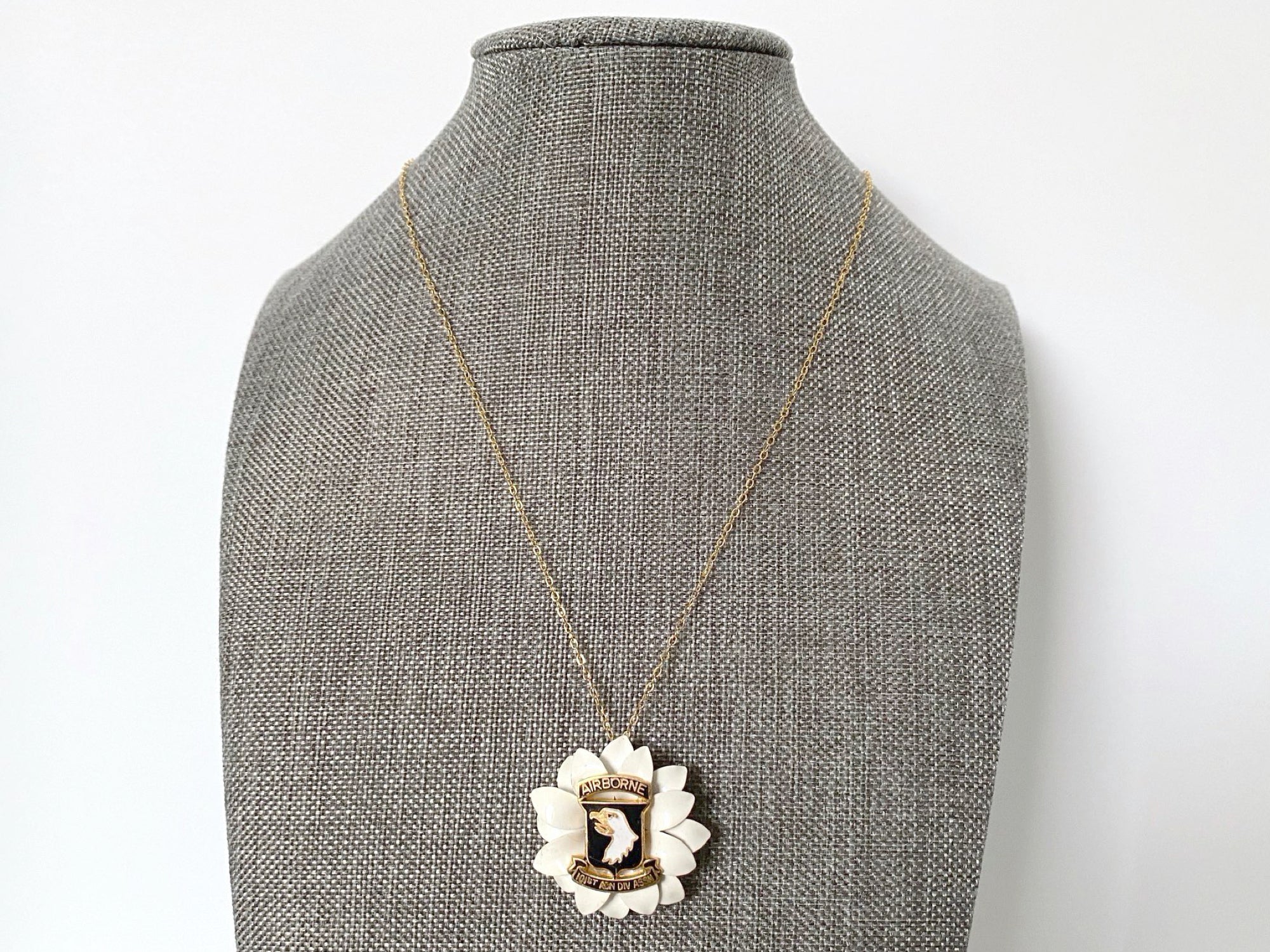 Limited Edition 101st Airborne Division Necklace VB800