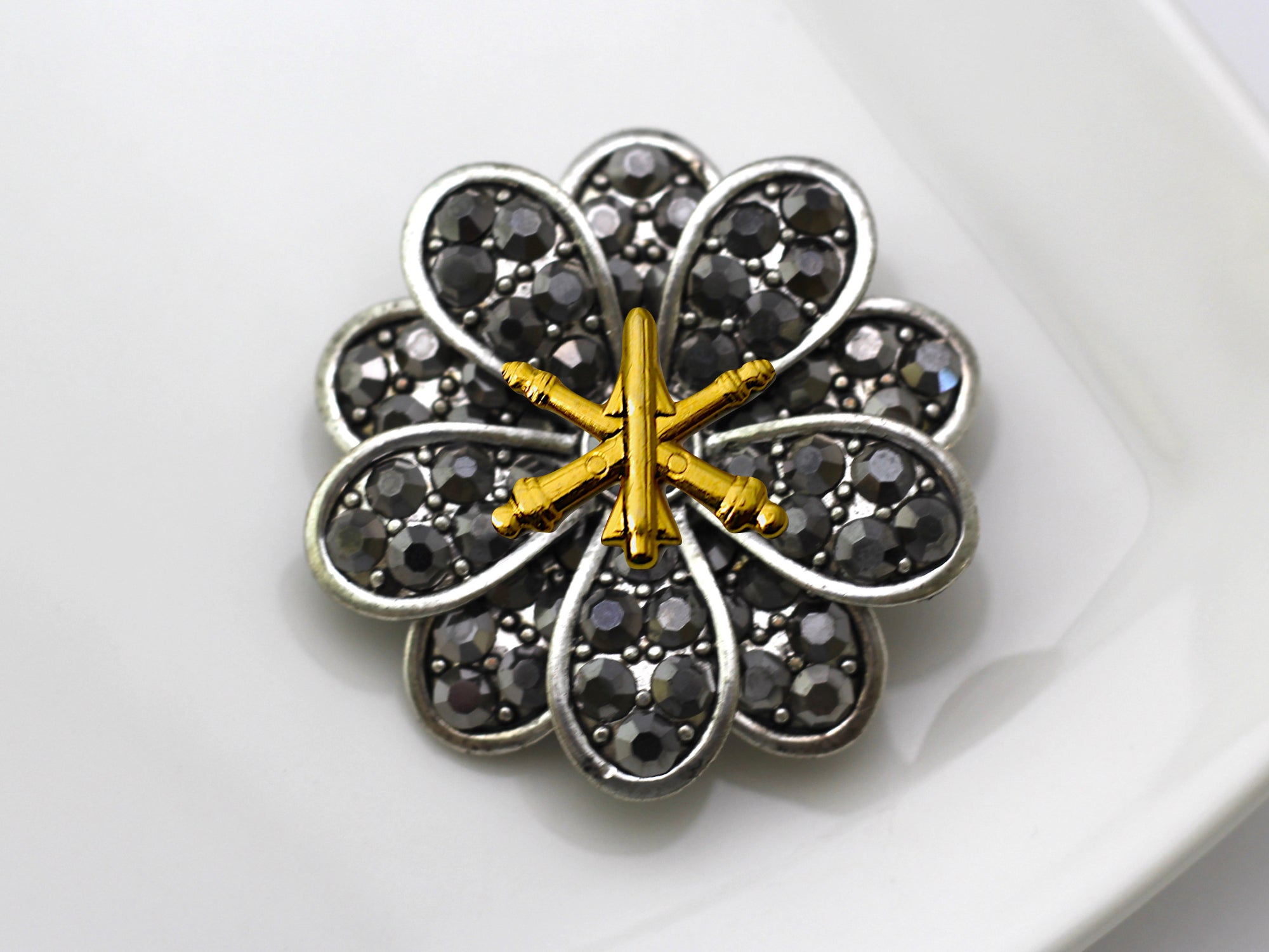 Air Defense Artillery Brooch 14A