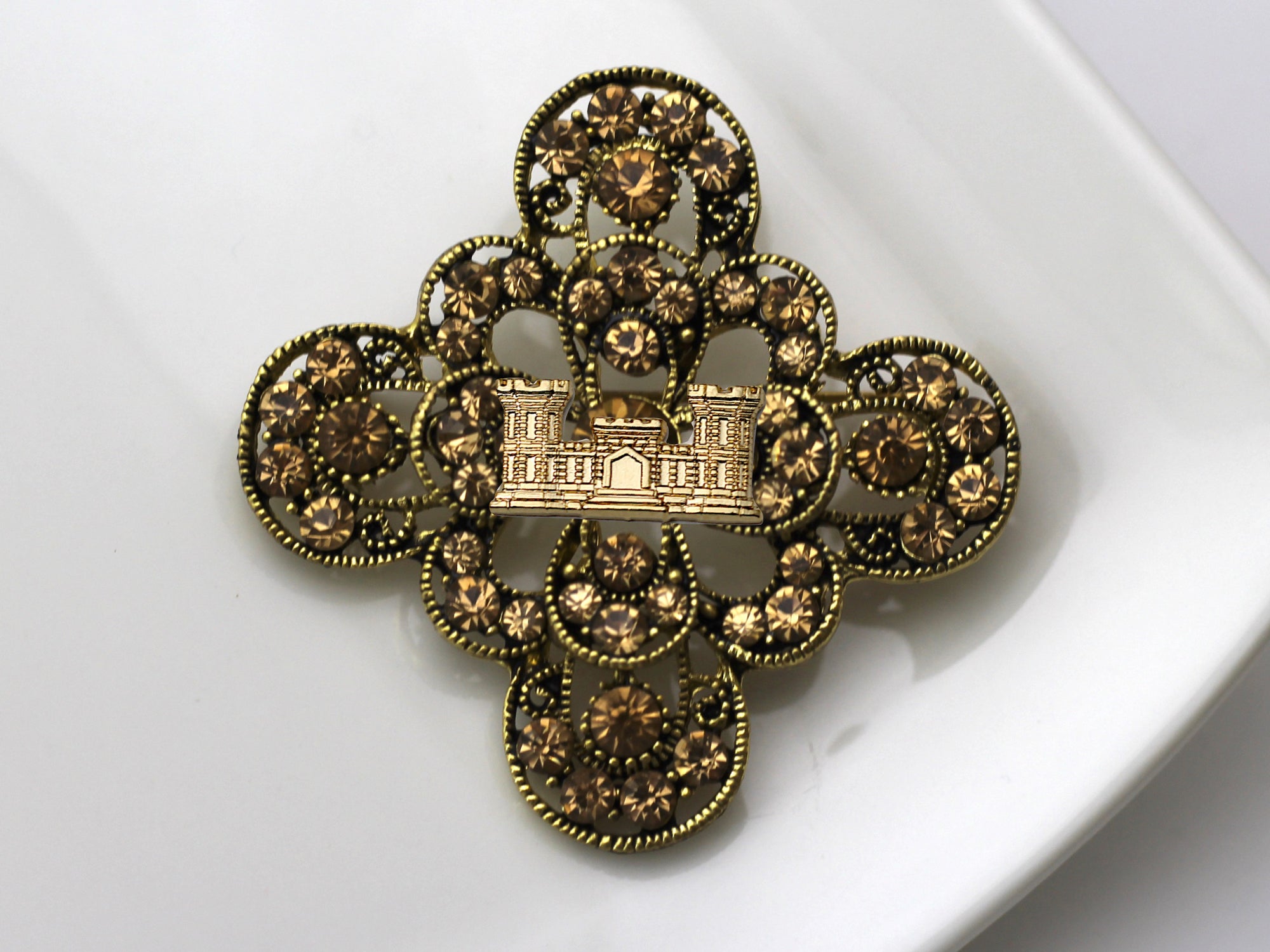 Engineer Brooch 13D