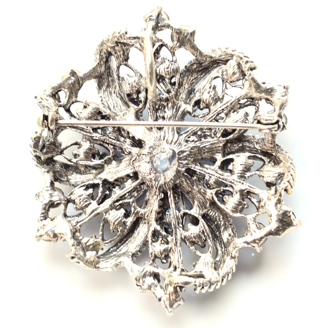 Coast Guard Brooch 22B