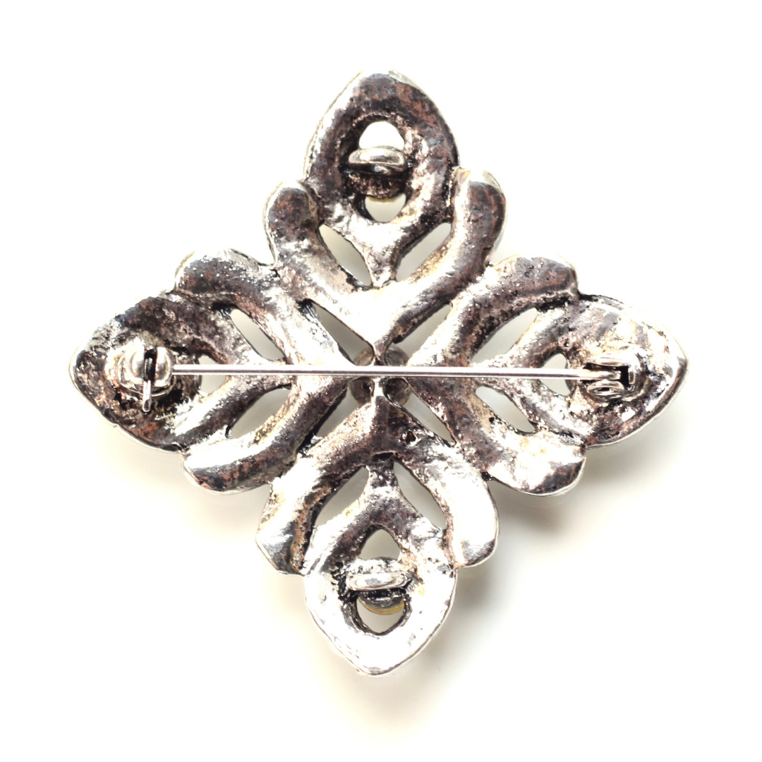 Brooch 21E