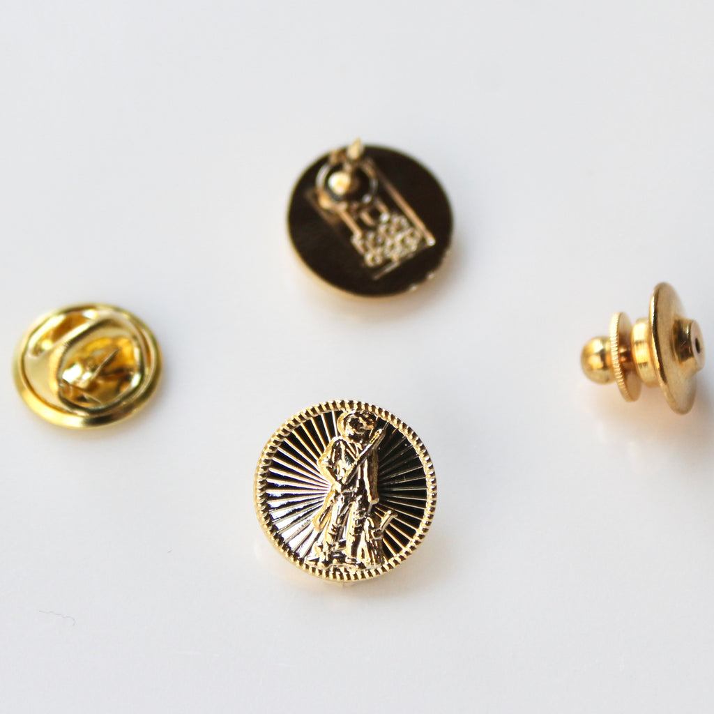 Signature Gold National Guard Lapel Pin