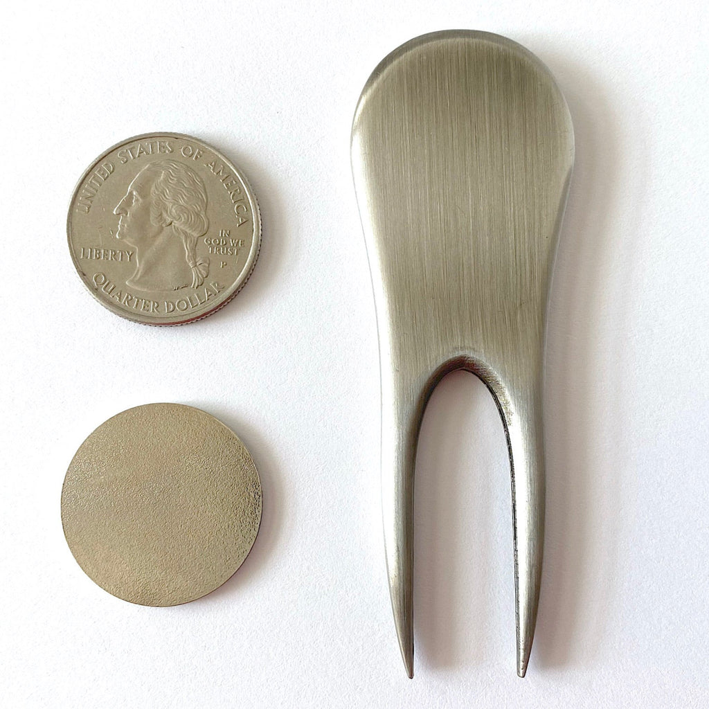 1st Armored Division Golf Divot Tool and Ball Marker
