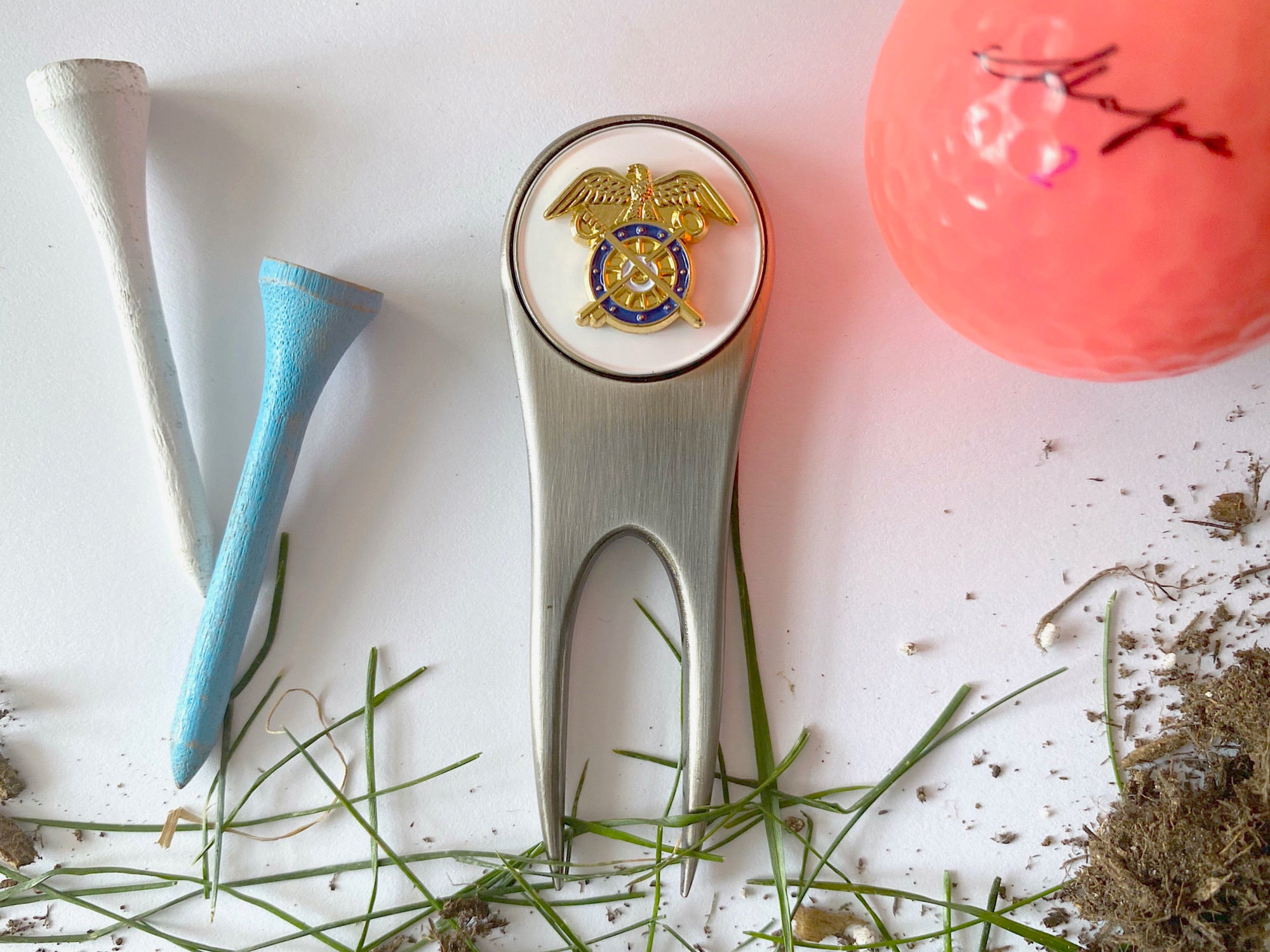 Quartermaster Divot Tool and Ball Marker