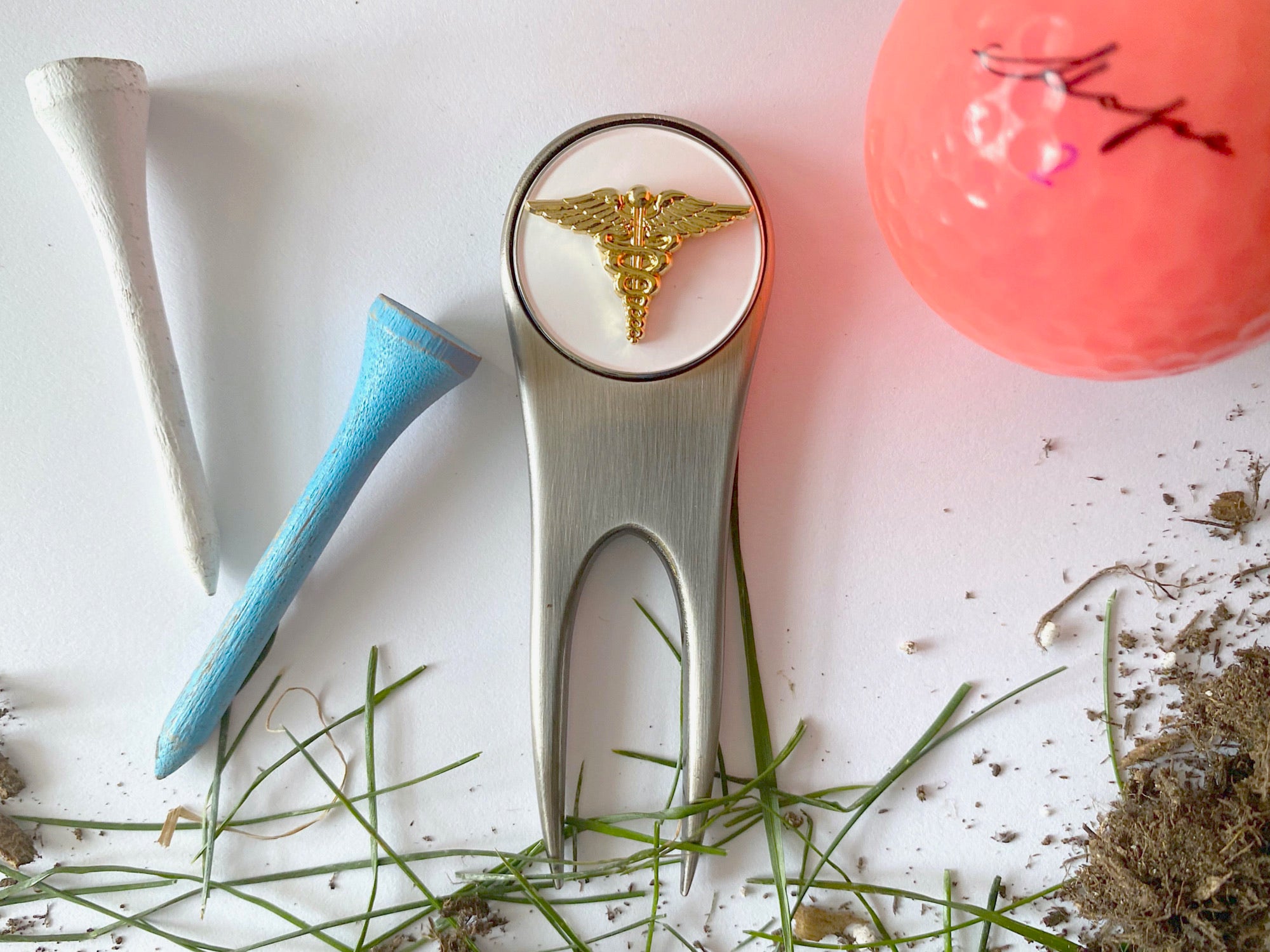 Medical Divot Tool and Ball Marker