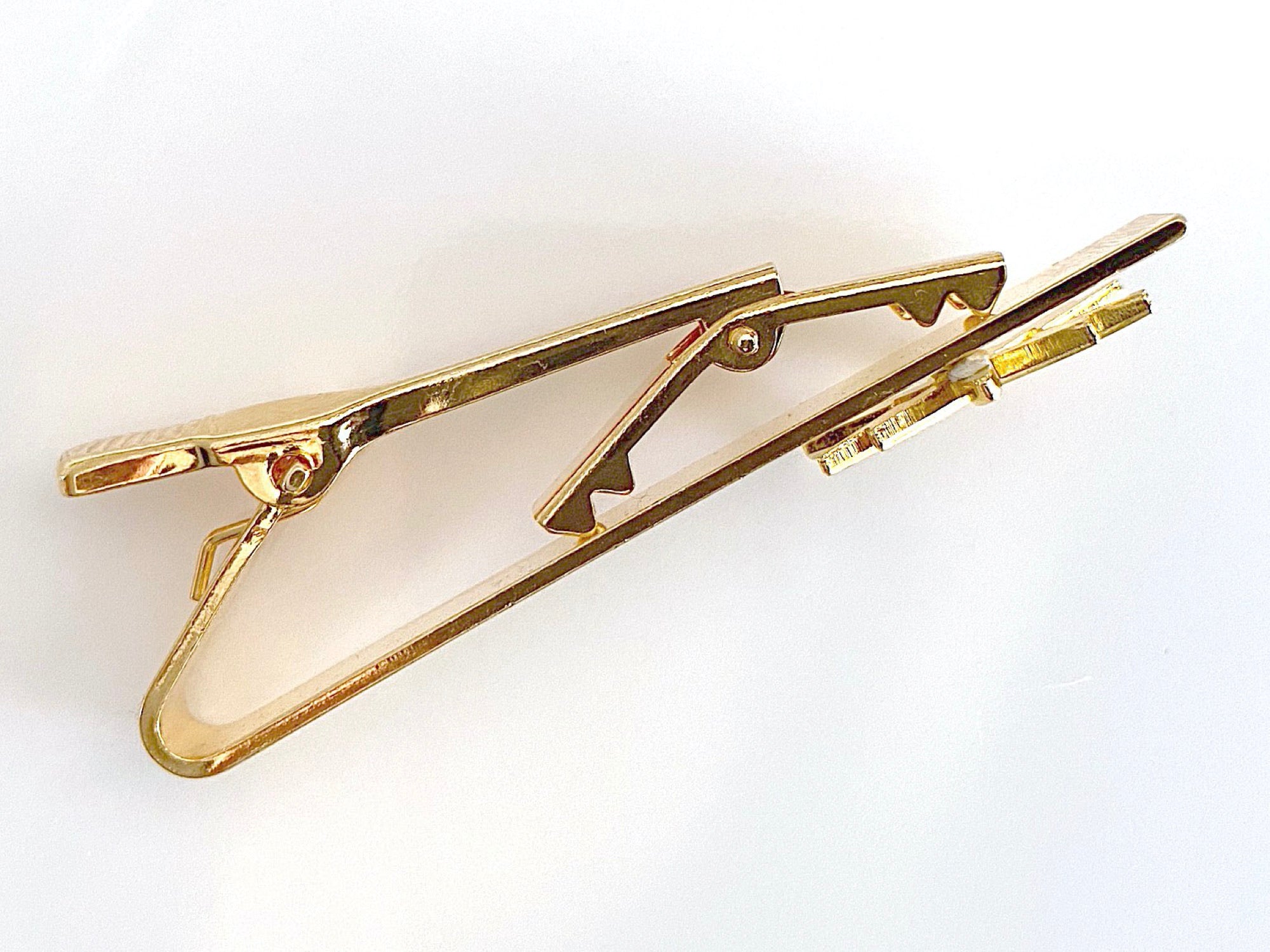 Cyber Tie Bar
