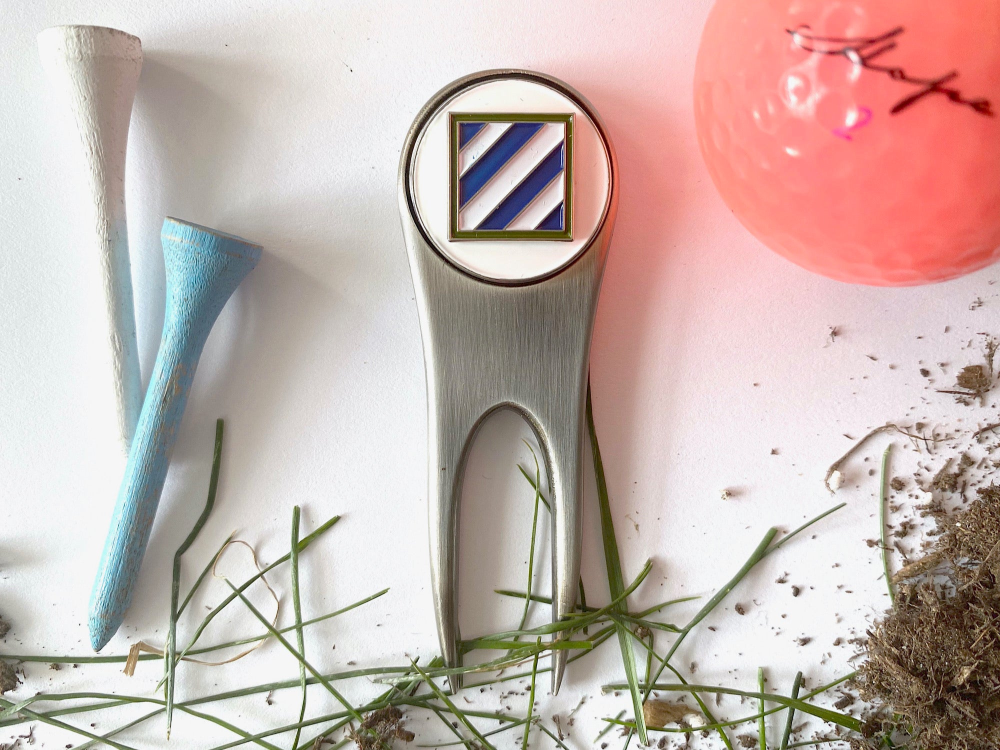 3rd Infantry Division Golf Divot Tool and Ball Marker