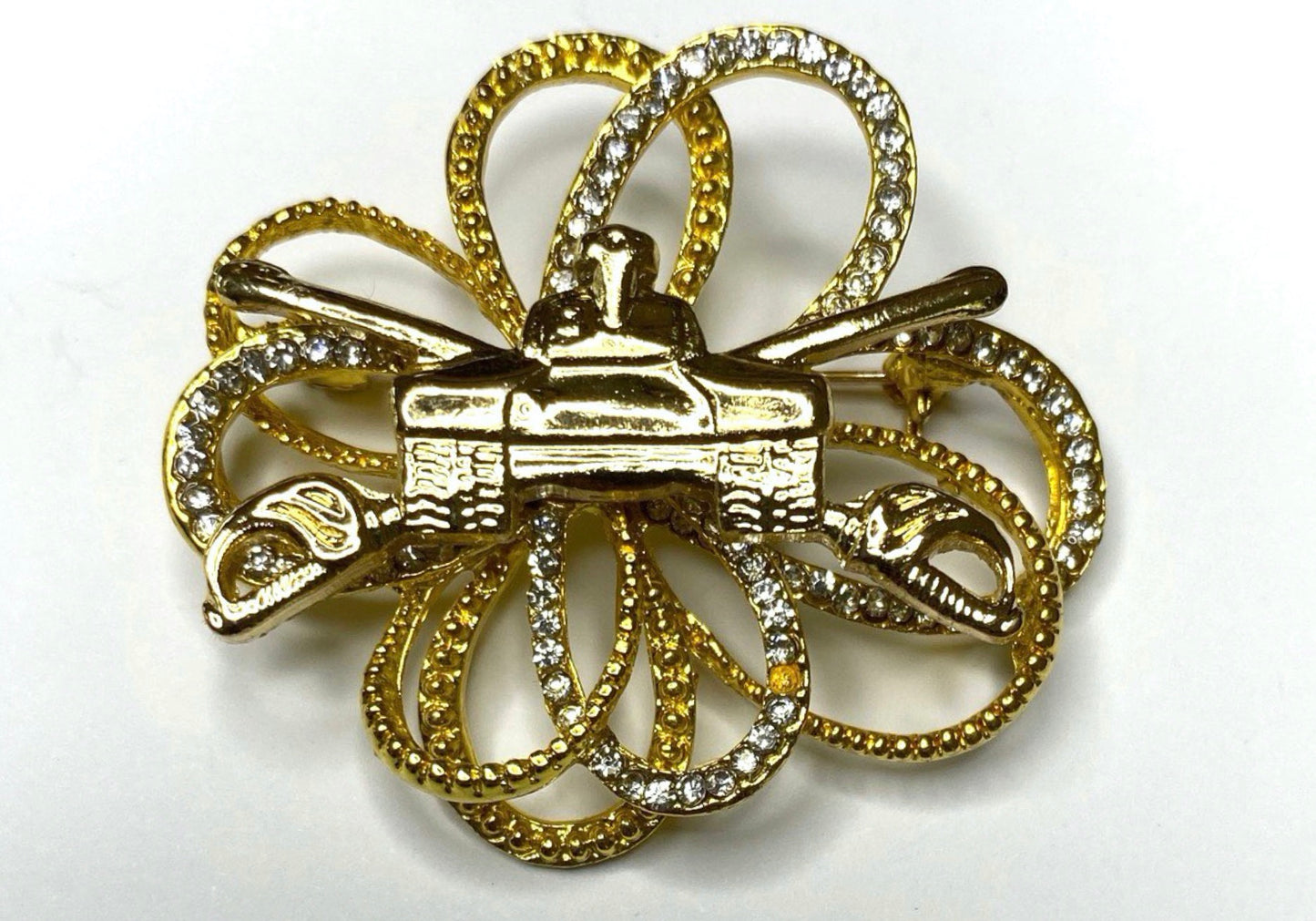 Armor Limited Edition Brooch BR348