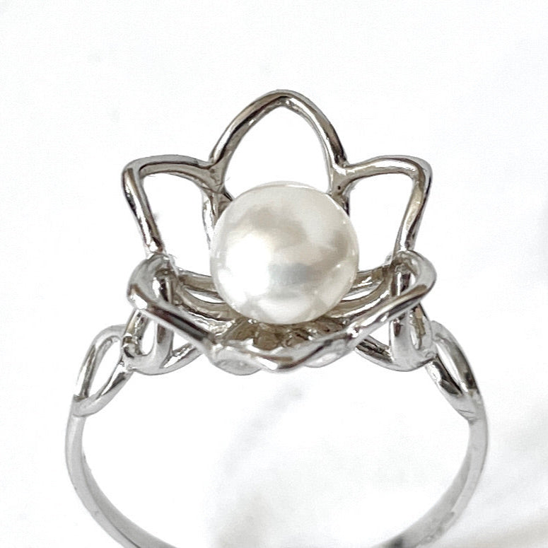 Flower Sterling Silver Pearl Ring