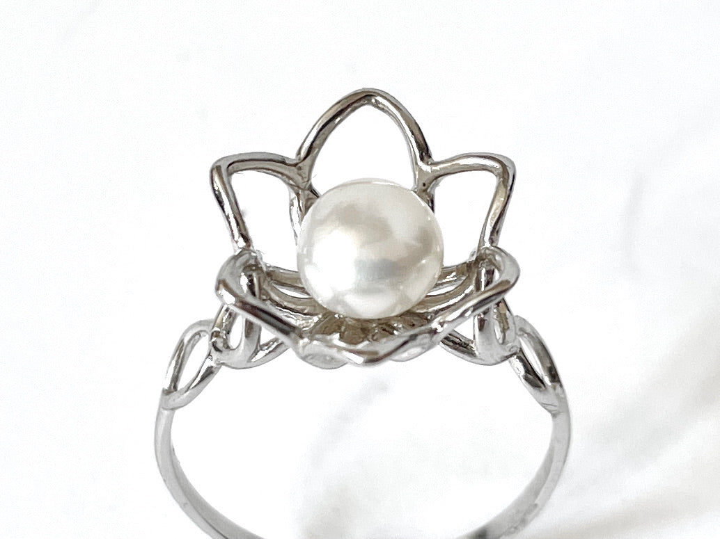 Flower Sterling Silver Pearl Ring