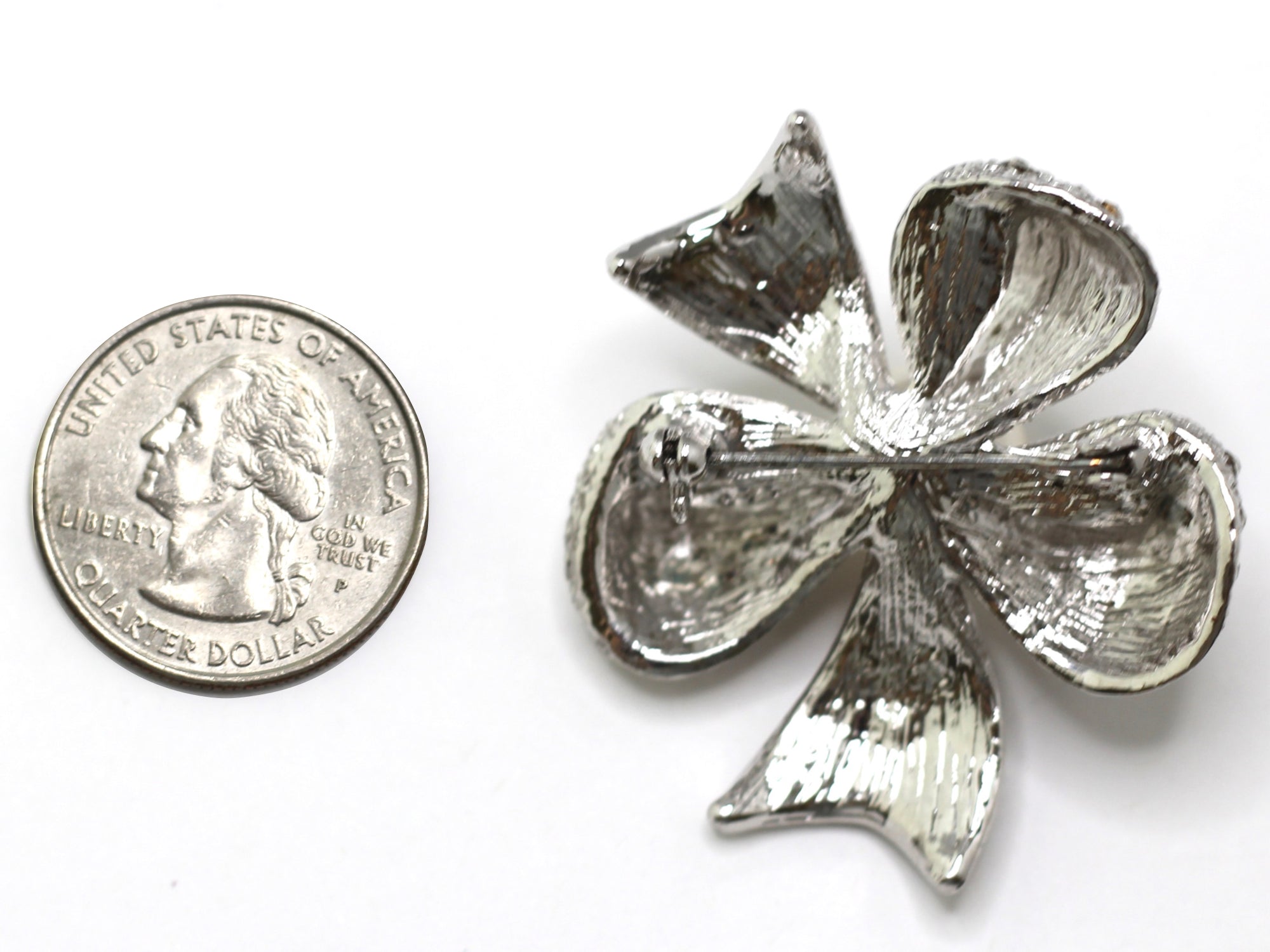 Brooch 22L