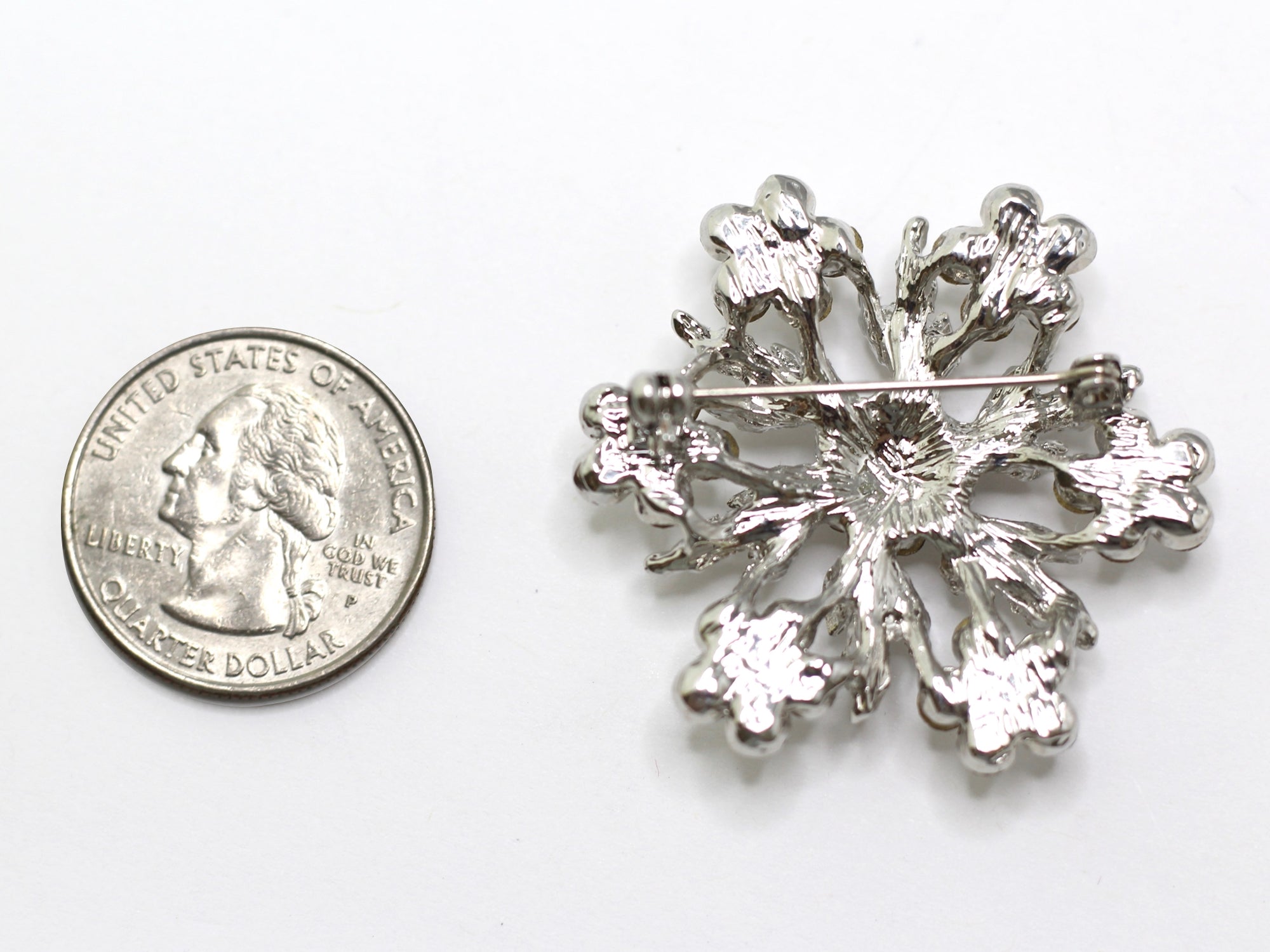 Brooch 11M