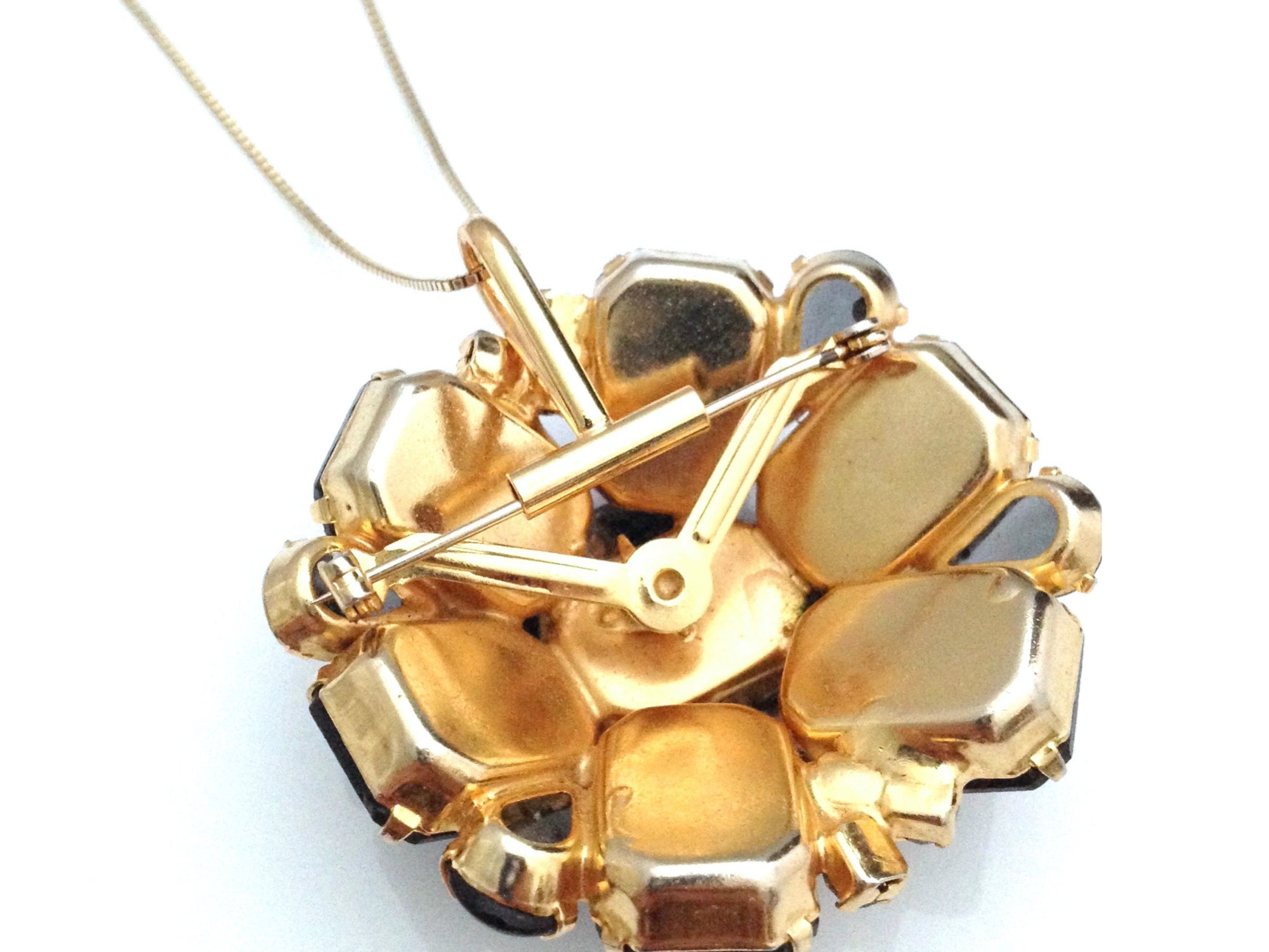 Brooch Converter