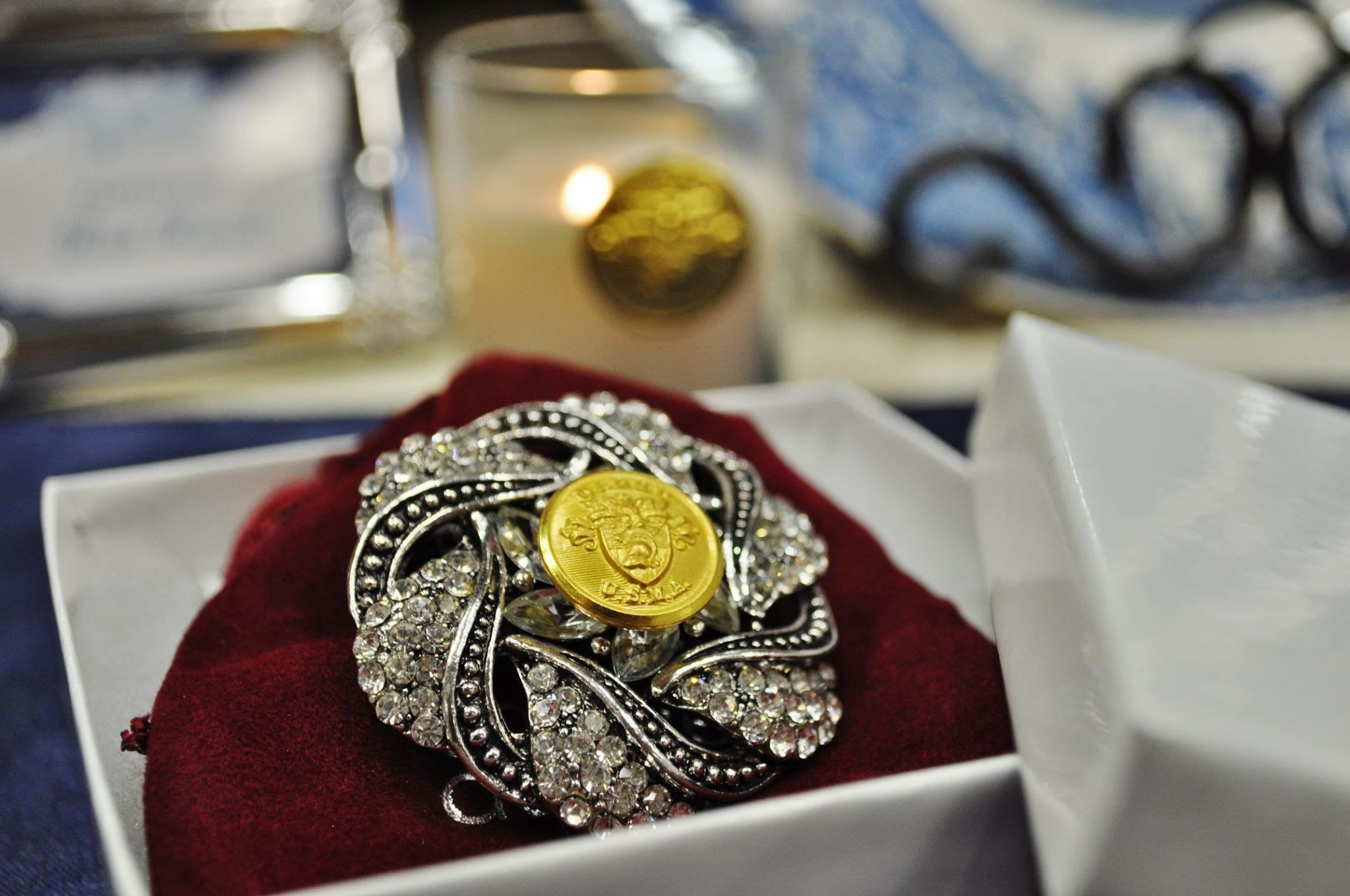 Military Button Brooch 23E