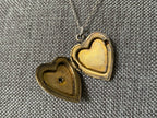 Vintage Sweetheart Necklace | Navy Heart Locket VB801