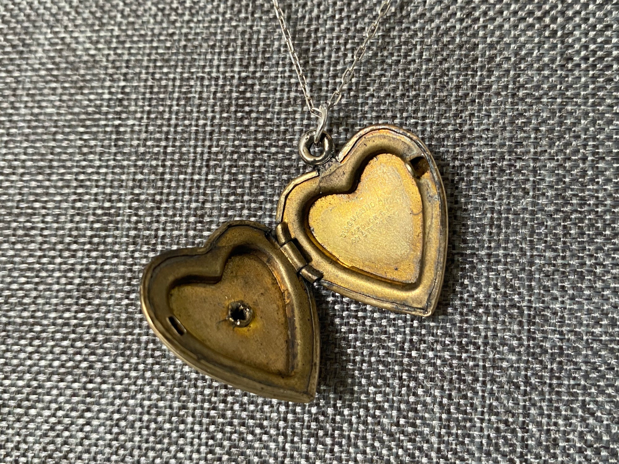 Vintage Sweetheart Necklace | Navy Heart Locket VB801