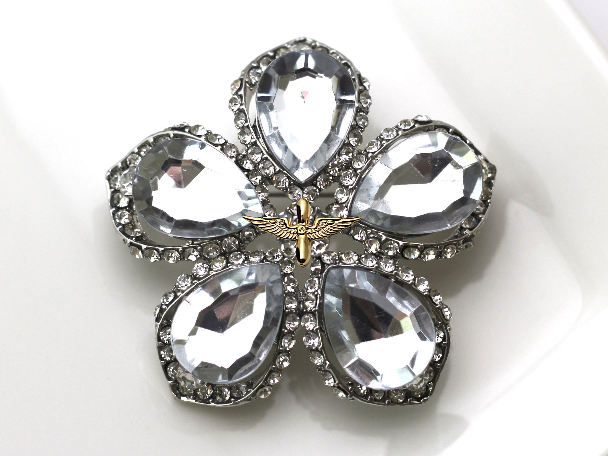 Aviation Brooch 23K
