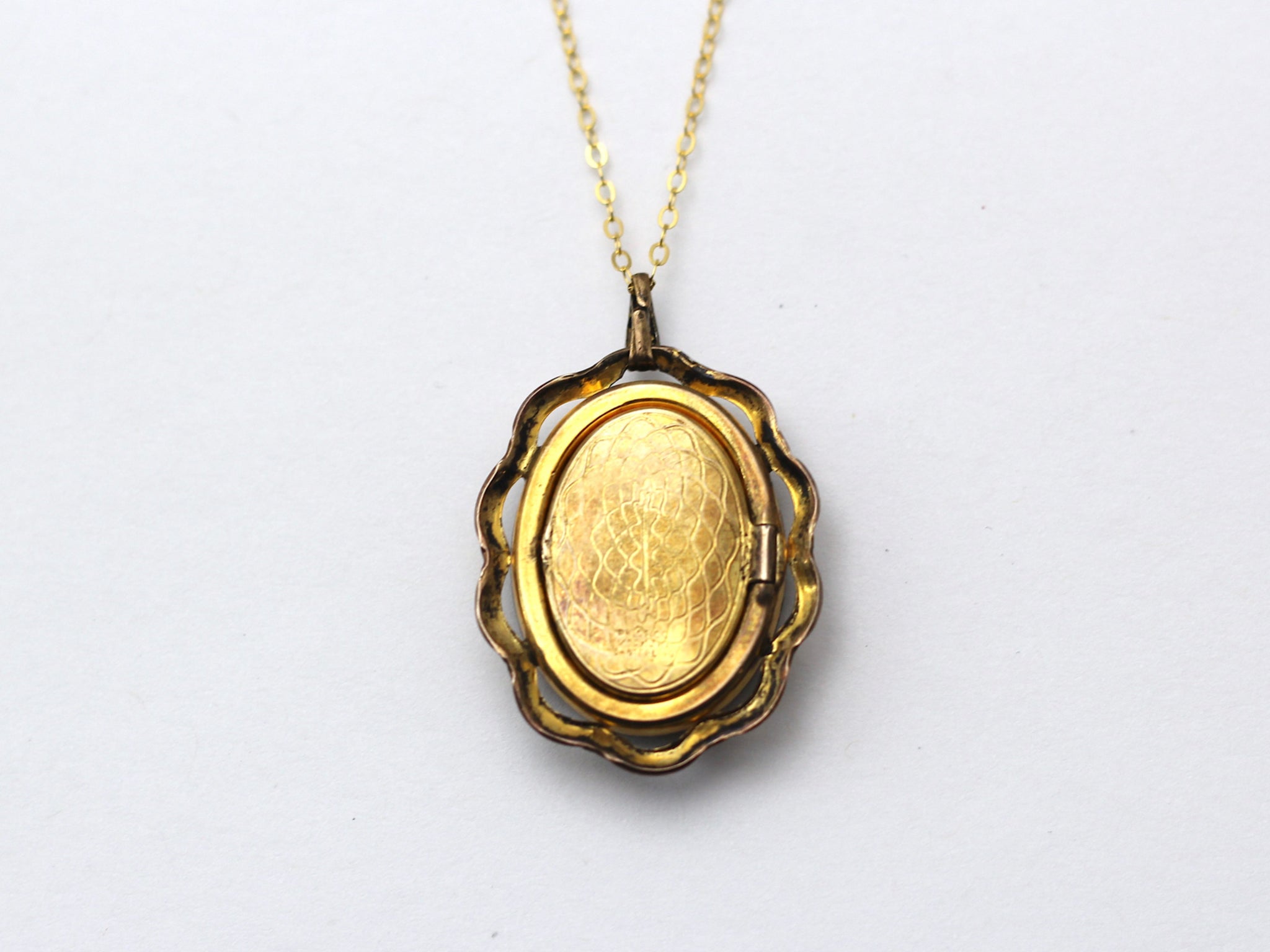 WWII-era Vintage Sweetheart Necklace | Navy Locket VB100